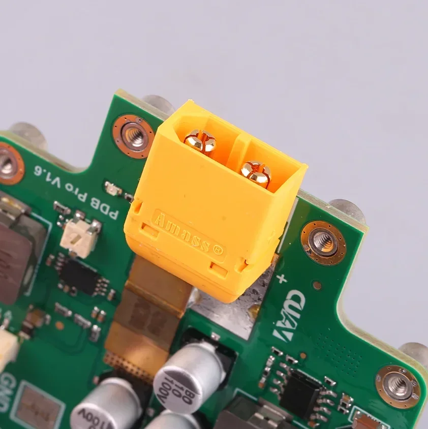 CUAV CPDB Pro マルチロータードローン用高電圧配 - Drone Power Distribution Board のレビューと価格